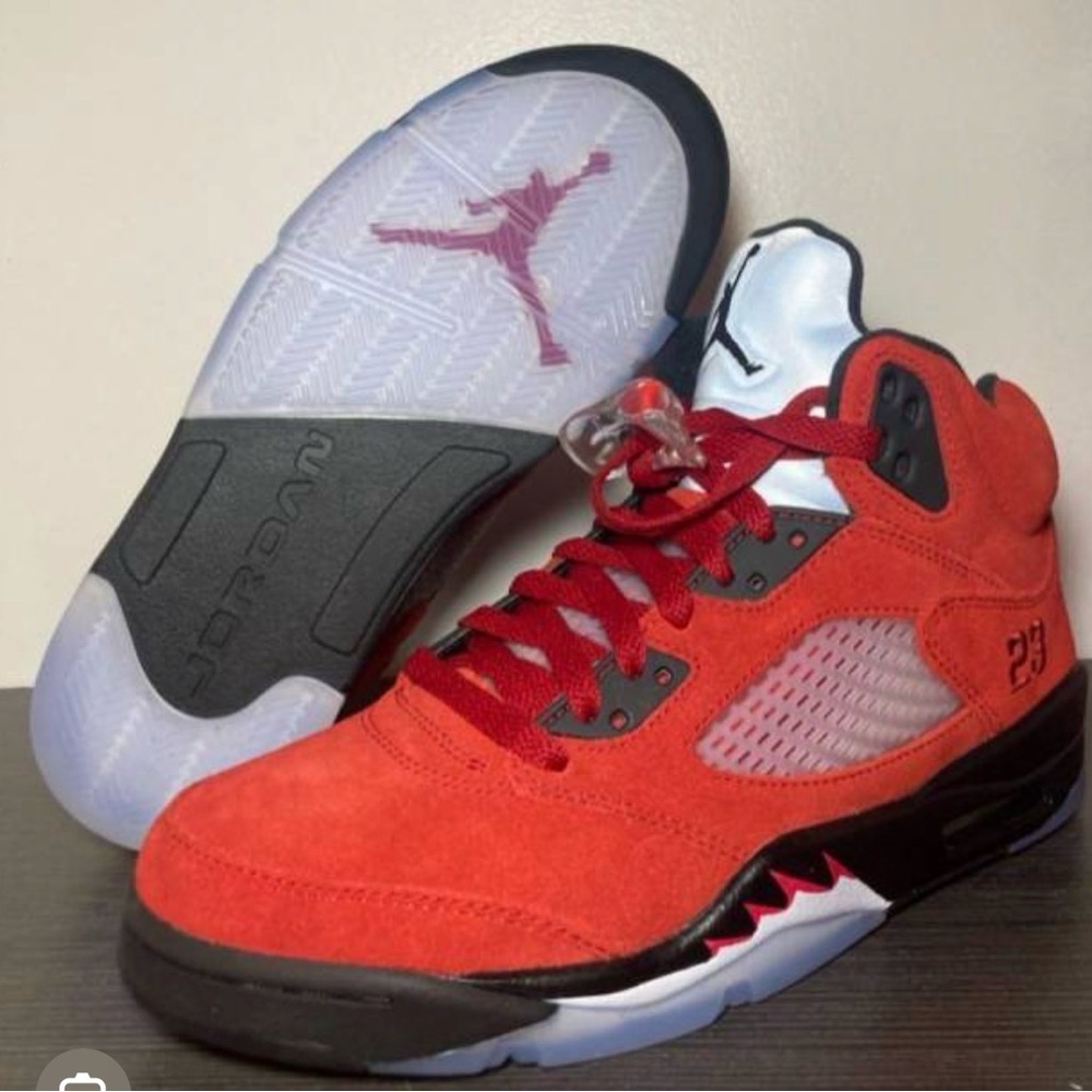 Raging Bull Retro 5 Air Jordan Sneakers
